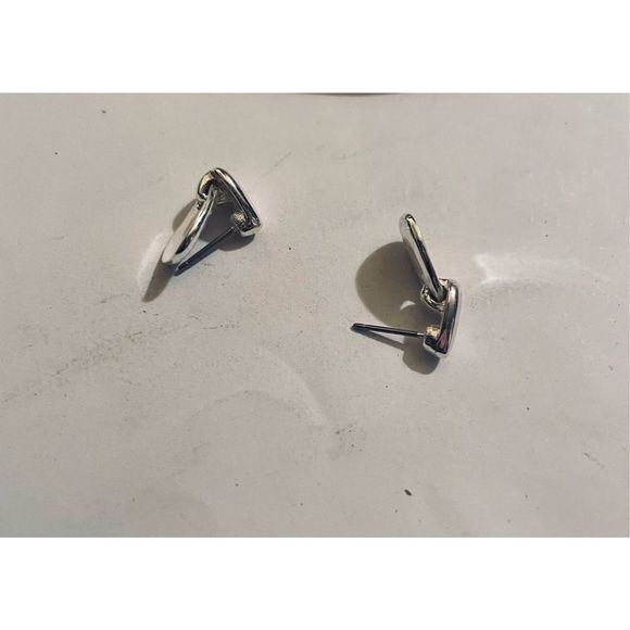 Pretty purple drop EARRINGS - Picture 3 of 3